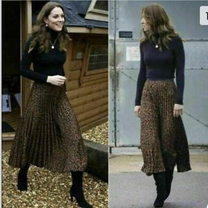 Zara pleated leopard midi skirt